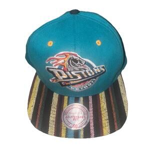 Detroit Pistons Mitchell & Ness multi Color Logo Adjustable Snapback Hat E